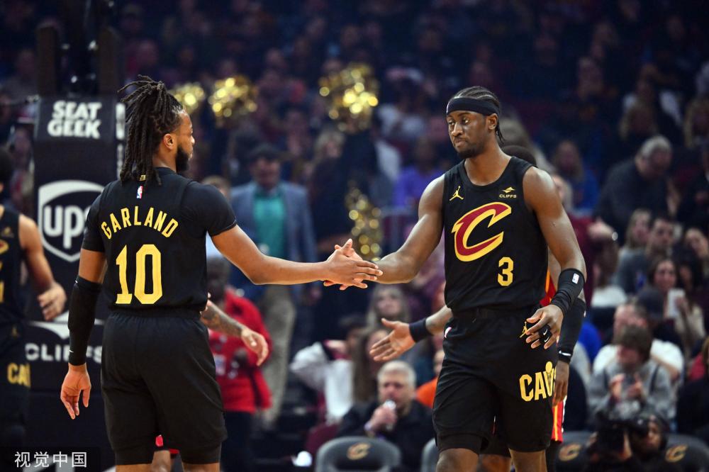 现出良好的 现出良好的